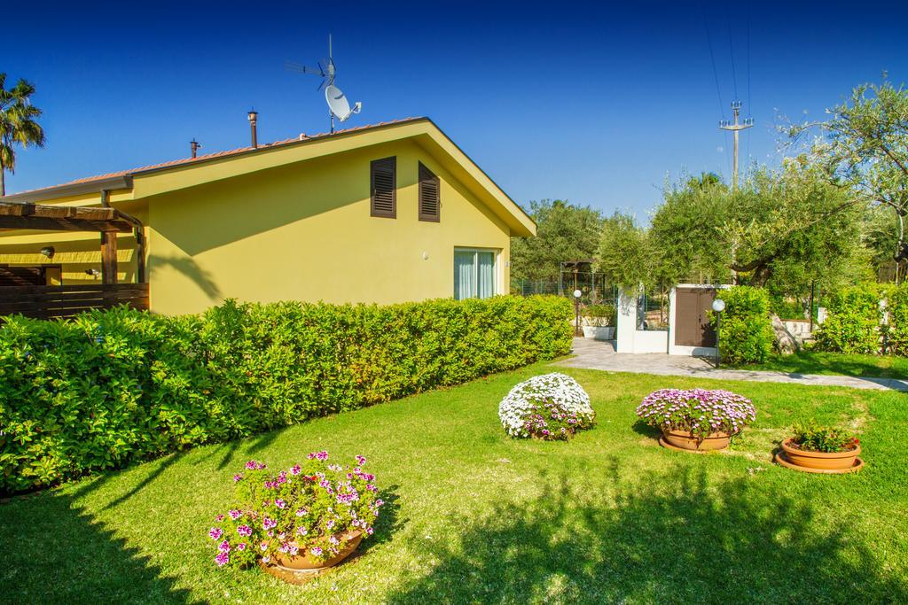 Baia Degli Ulivi Apartments Чефалу Экстерьер фото